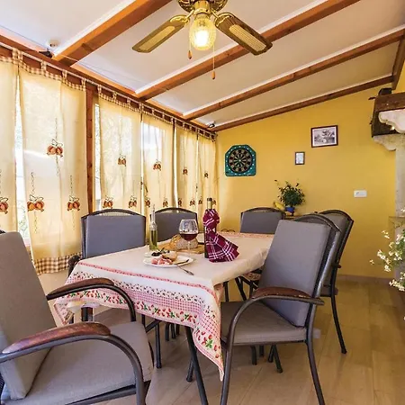 3 Bedroom Nice Home In Vodnjan Vodnjan